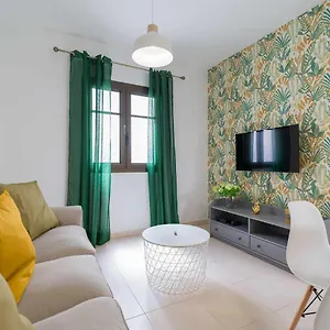  Apartment Mahostly Comillas Pa
